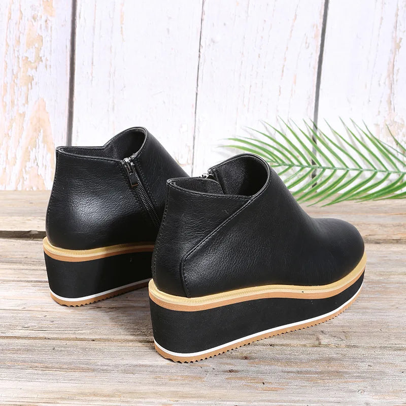 Valentina | Botines de cuña con cremallera lateral