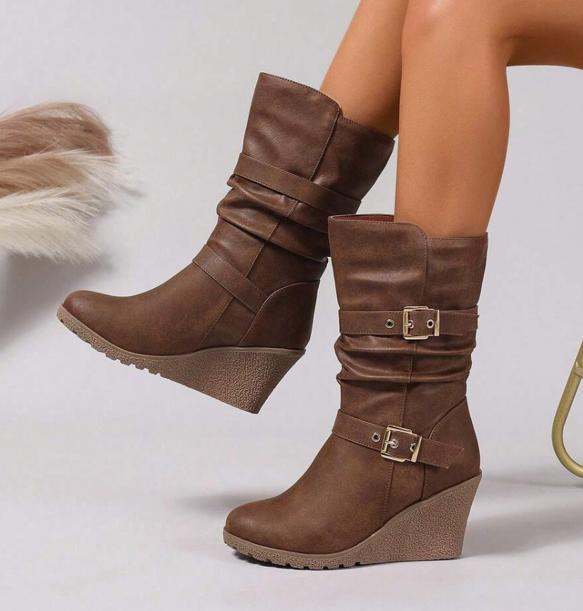 Trindade | Botas Chelsea de cuña con hebilla
