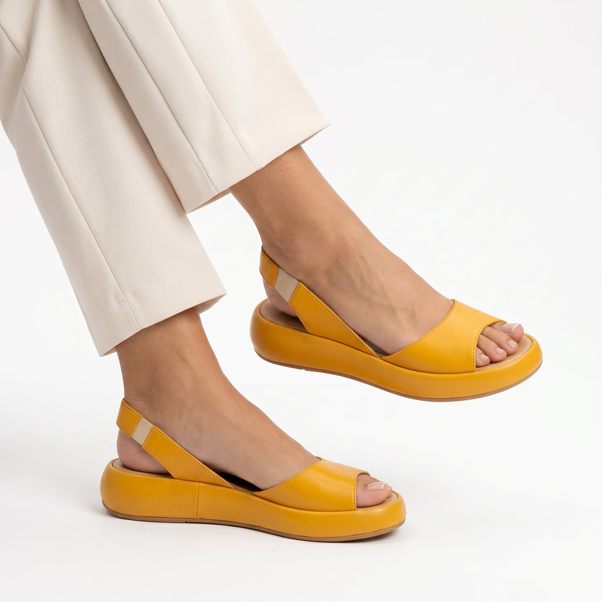 Cláudia - Sandalias Planas con Suela Anatómica